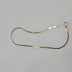 10k Gold Herringbone Bracelet